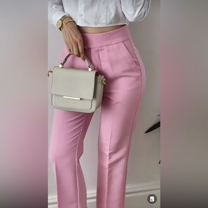 💕 ZARA NEW WITH TAGS ANKLE PANTS
PINK 💕
